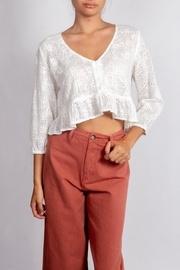  Linen Eyelet Ruffle-top
