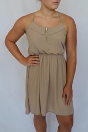  Beige Sleeveless Dress
