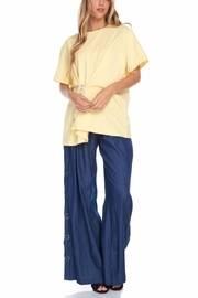  Center Zip Tee