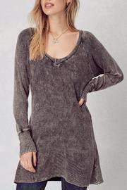  Vintage Like V Neck Top