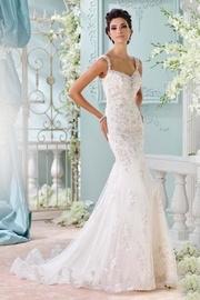  Backless Wedding Gown