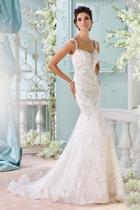  Backless Wedding Gown