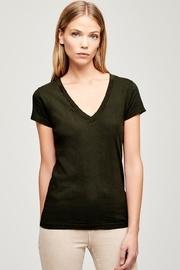 Becca Tee