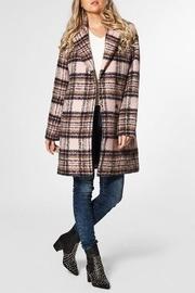  Seven Coat