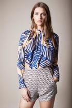  Modern Checkered Short