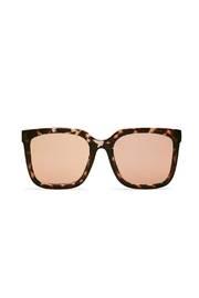  Quay Genesis Sunglasses