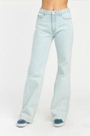  Bleach Bum Jeans