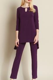  Keyhold Front Tunic
