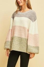  The Ballon-block Sweater