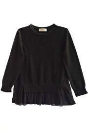  Sweater Ruffle Bottom