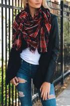  Tartan Frayed Scarf