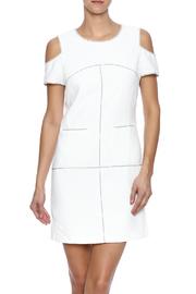  Chic White Dress