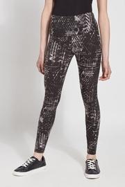  Pretty Flattering Leggings