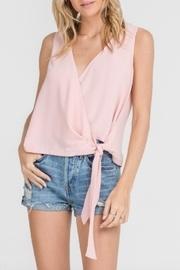  Sleeveless Tied Top