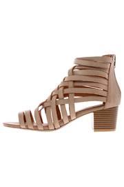  Kelley Heeled Sandal