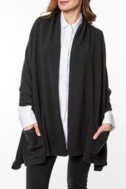  Shawl With Pockets
