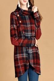  Plaid Tulip-hem Top