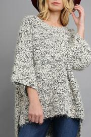  Sweater With High Low Hem Line