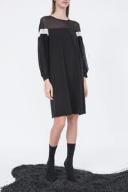  Flow Black Dress