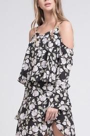  Annisa Crop Top