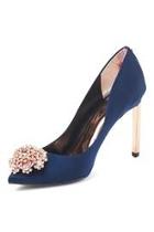  Brooch Detail Court Shoe