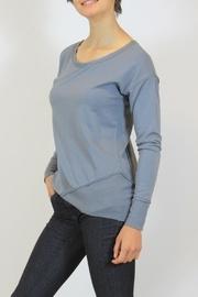  Gray Modal Top