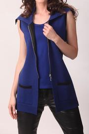 Front Pocket Vest
