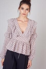  Ruffled V-neck Top