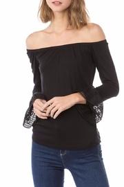  Cora Off-shoulder Top