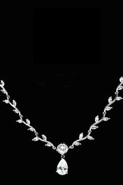  Vine Teardrop Necklace