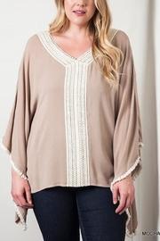  Plus Cape Sleeve Top