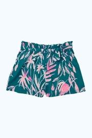  Petra Short