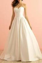  Simple Taffeta Gown