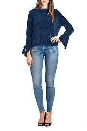  Chenille Tie Sleeve
