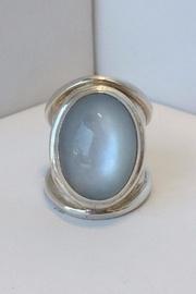  Silver Cabochon Moonstone Ring