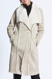  Amber Coat