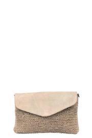  Larino Clutch