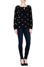  Raglan Embroidered Blouse