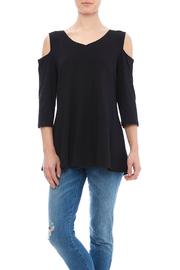  Peep Shoulder Top