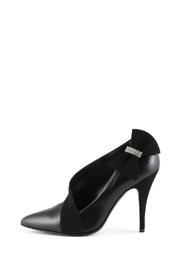  Italian Chic Boot