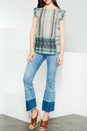  Patterened Cap-sleeve Top