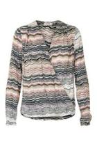  Betty Blouse