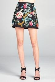  Floral Embroidered Mini-skirt