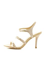  Caroline Heel