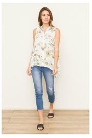  Pleated Back Shirt
