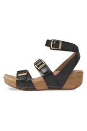  Lou Buckle Sandal
