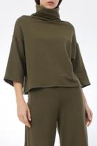  Crop Bucket Sweater