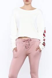  Floral Sleeved Sweatshirt