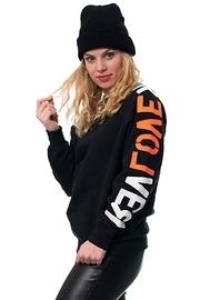  Sweater Revolver