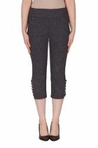  Cut Out Capri Pant